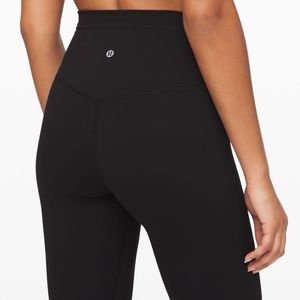 Lululemon align 21 inch (crops) NWT